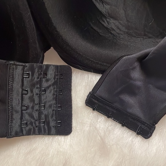 MAIDENFORM Black Strapless Bra - Picture 2 of 4